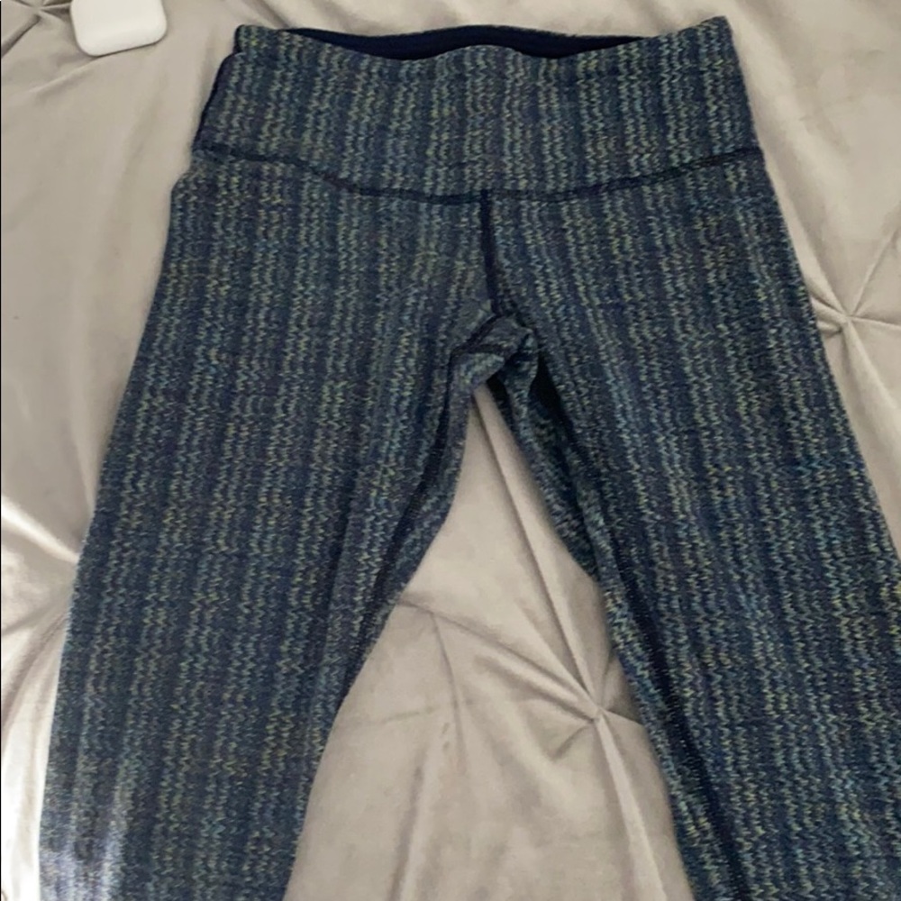 Blue and green patterned aligns